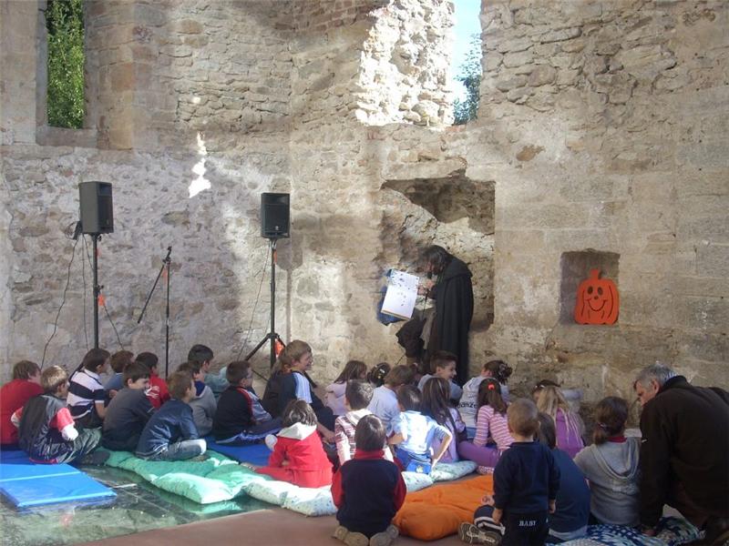 La magia e le streghe invadono Rifreddo. Sabato l’appuntamento clou con la passeggiata animata “Inquietudine nel borgo”